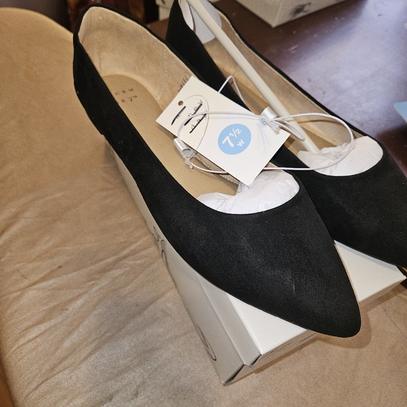 A New Day Women's Corinna Ballet Flats with Memory Foam Insole 7.5 wide - Picture 6 of 10